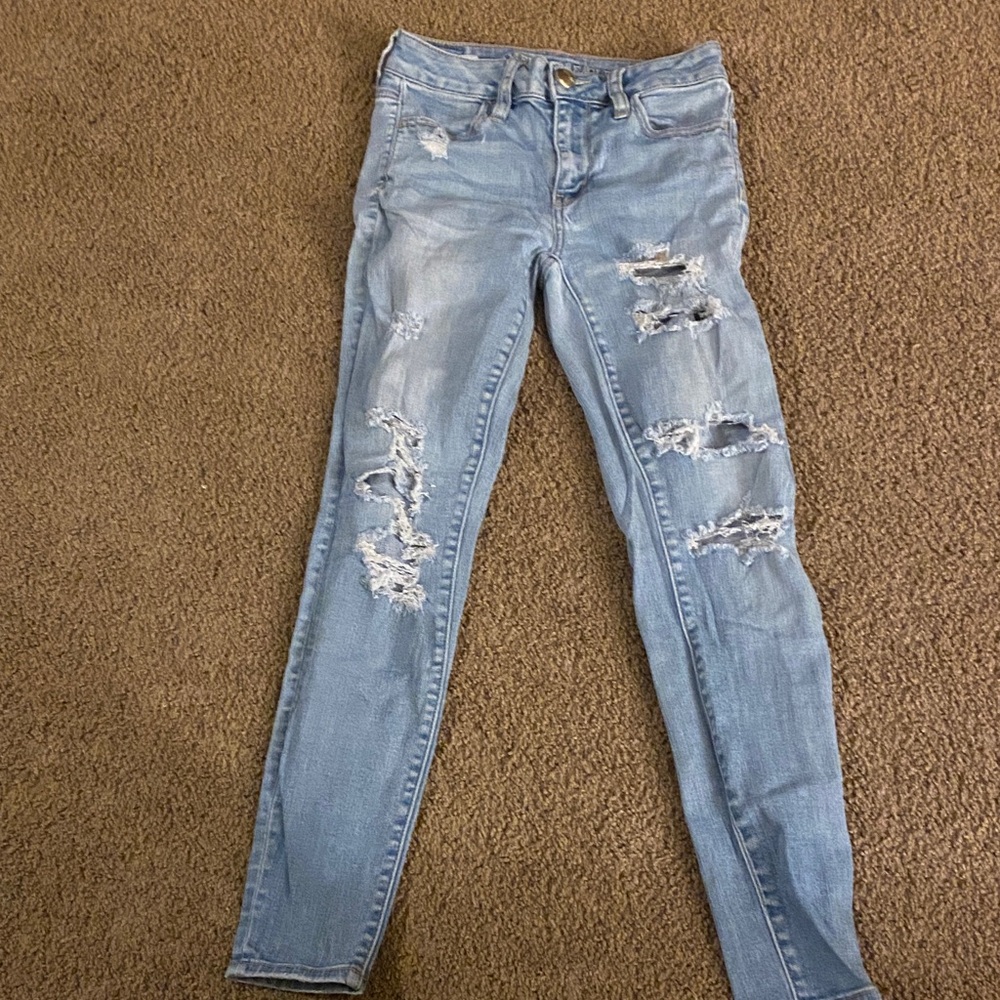 American Eagle Outfitters Light Blue Distressed Skinny Jeans